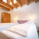 Hildegard Der Steinbock Sommerwohnung Winterferienhaus Sankt Anton am Arlberg