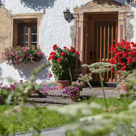 Hildegard Der Steinbock Sommerwohnung Winterferienhaus Appartement Sankt Anton am Arlberg